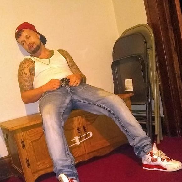 Meet your Posher, Jeffrey - Picture 1 of 1